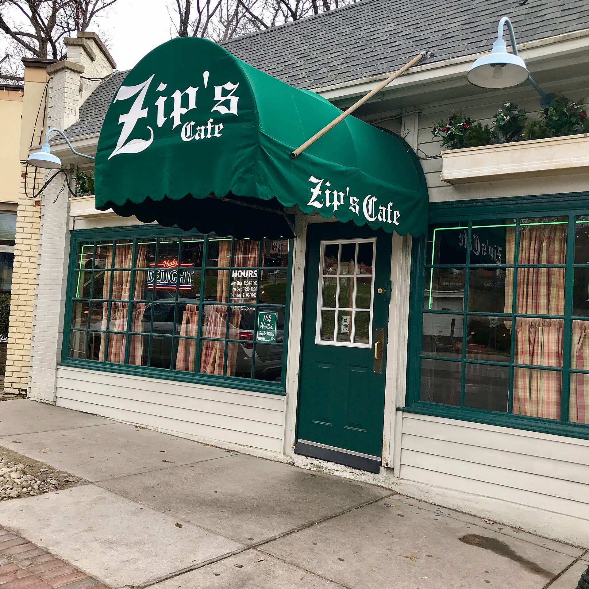 Zip's Cafe in Mount Lookout